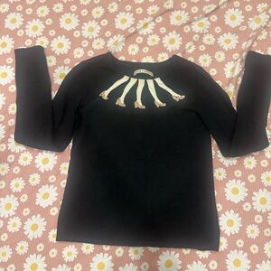 Alice + Olivia Black pull over sweater